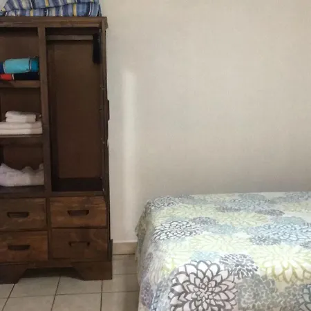 Casa Flores Carrillo - Monkey Cabena